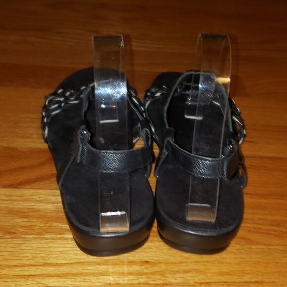 Easy Spirit Hattie Sandals - Picture 4 of 8